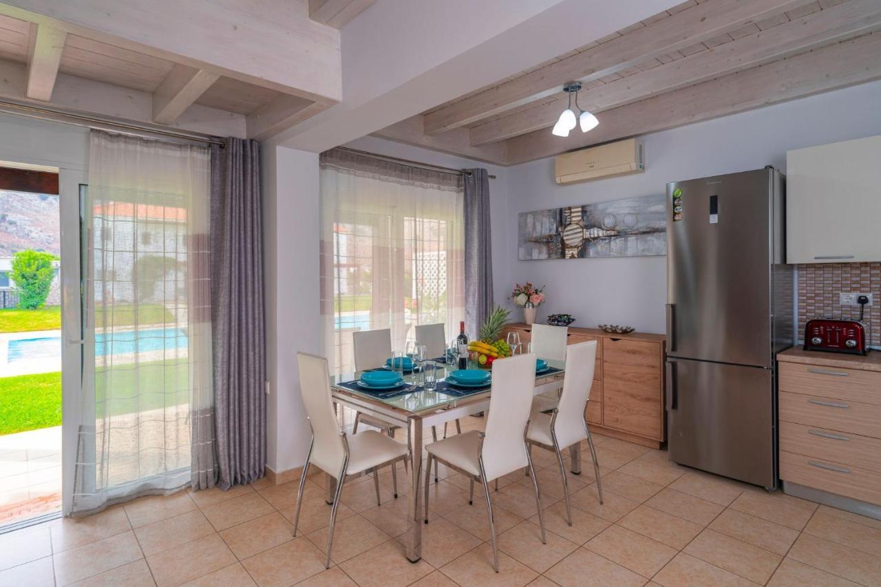 Posidonia Luxury Villas Kolympia โคลิมเบีย ภายนอก รูปภาพ