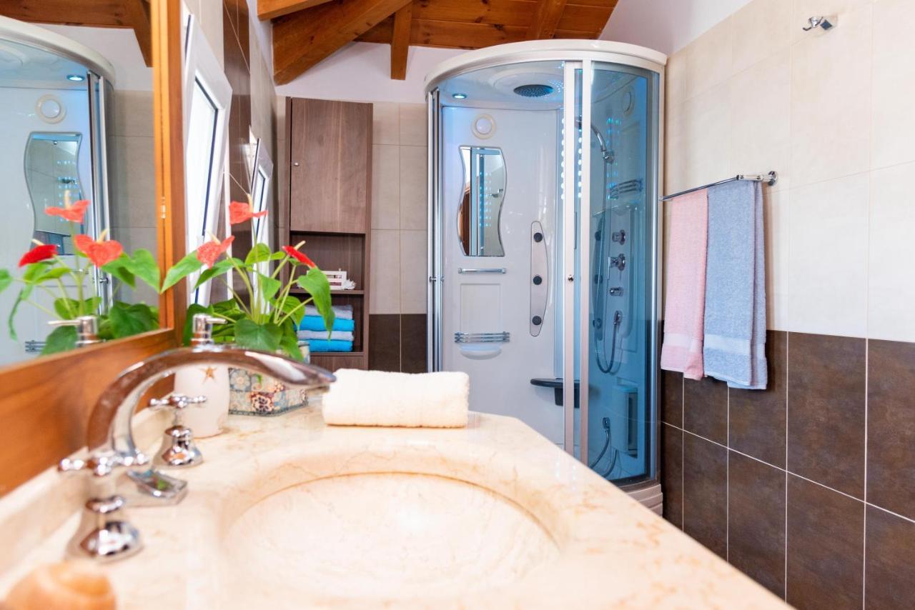 Posidonia Luxury Villas Kolympia โคลิมเบีย ภายนอก รูปภาพ