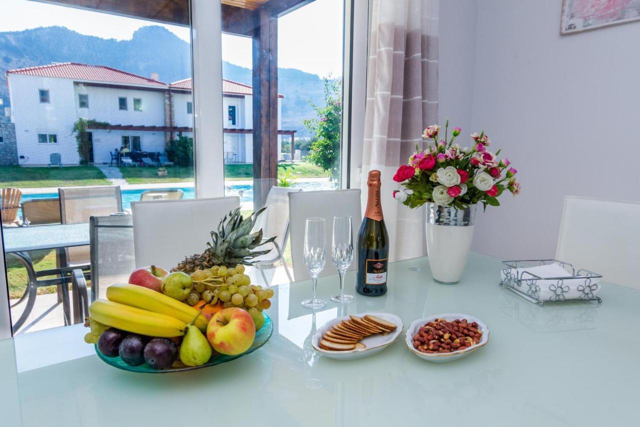 Posidonia Luxury Villas Kolympia โคลิมเบีย ภายนอก รูปภาพ